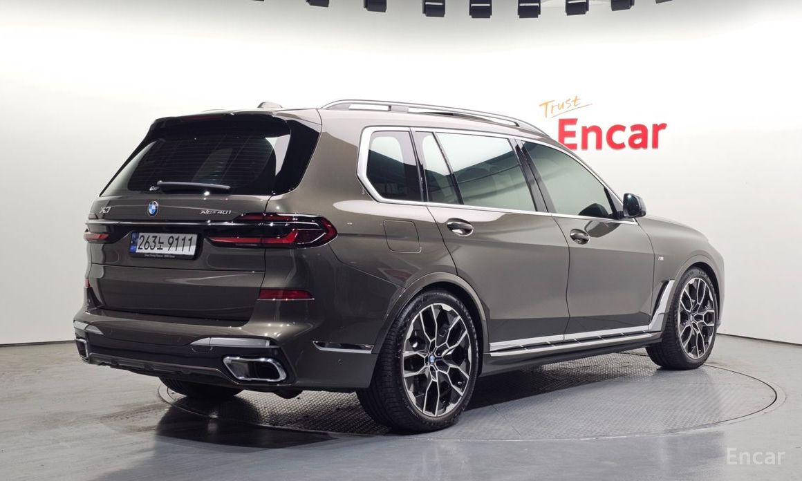 2023 BMW X7 I (G07) Рестайлинг xDrive 40i M Sport 6STR с пробегом 23 163 км