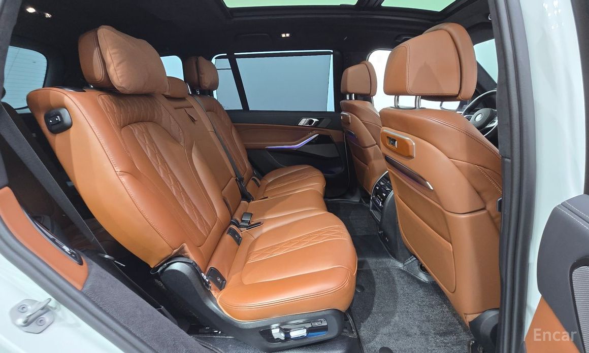 2023 BMW X7 I (G07) Рестайлинг xDrive 40i M Sport 7STR с пробегом 50 082 км