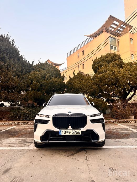 2023 BMW X7 I (G07) Рестайлинг xDrive 40i M Sport 6STR с пробегом 54 622 км