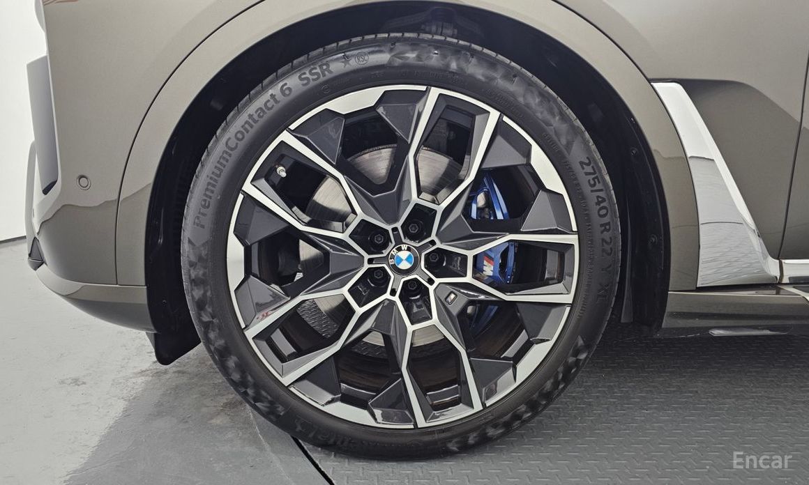 2023 BMW X7 I (G07) Рестайлинг xDrive 40i M Sport 6STR с пробегом 23 163 км