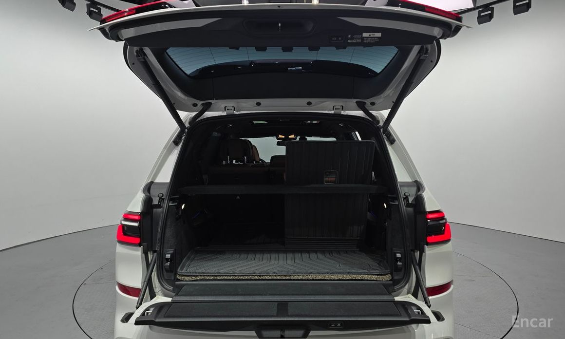 2023 BMW X7 I (G07) Рестайлинг xDrive 40i M Sport 7STR с пробегом 50 082 км