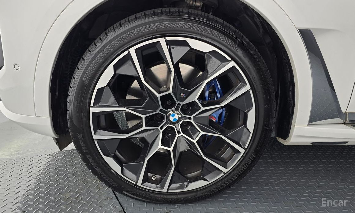 2023 BMW X7 I (G07) Рестайлинг xDrive 40i M Sport 7STR с пробегом 60 858 км