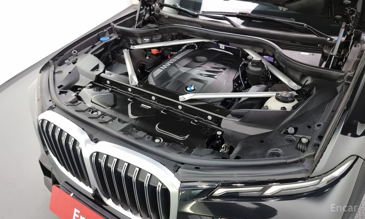 2023 BMW X7 I (G07) Рестайлинг xDrive 40i M Sport 7STR с пробегом 31 010 км