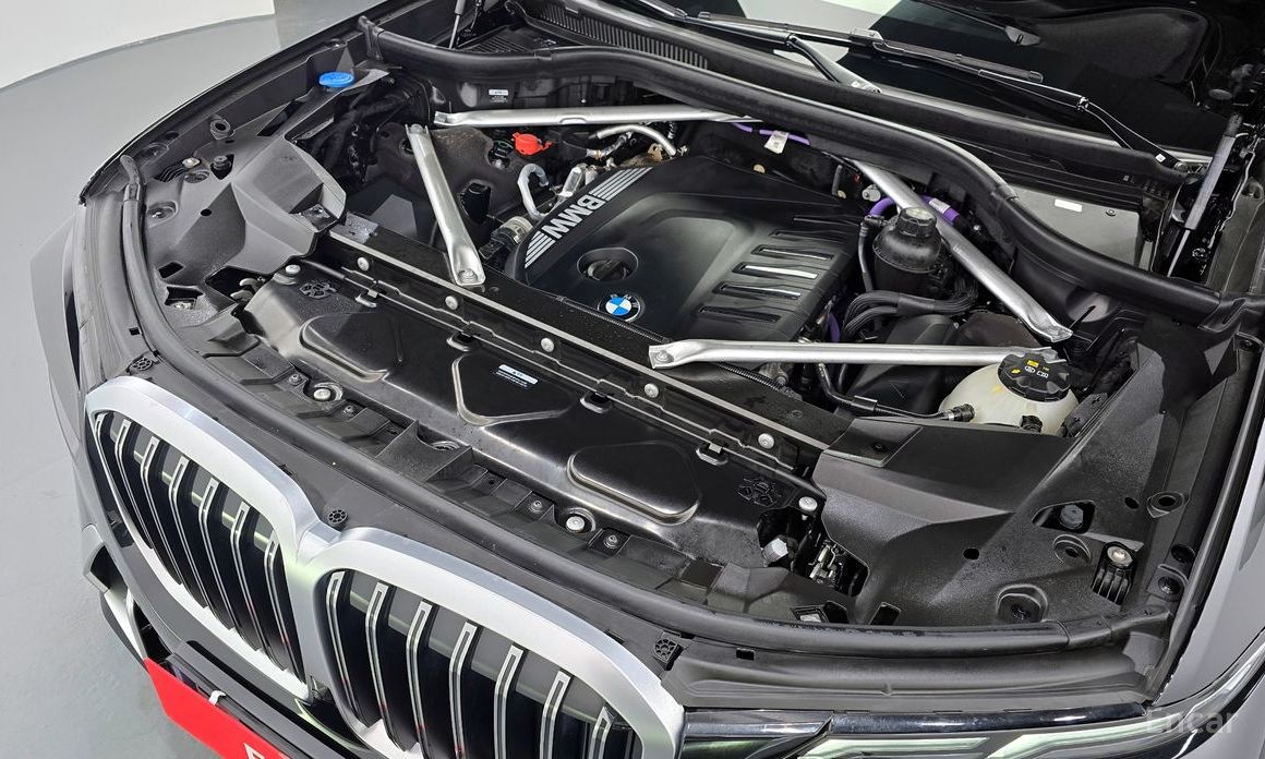 2023 BMW X7 I (G07) Рестайлинг xDrive 40d Design Pure Excellence 6-Seater с пробегом 24 034 км