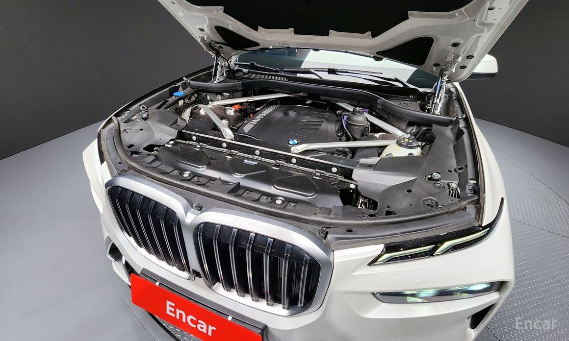 2023 BMW X7 I (G07) Рестайлинг xDrive 40i Design Pure Excellence 6-Seater с пробегом 52 613 км