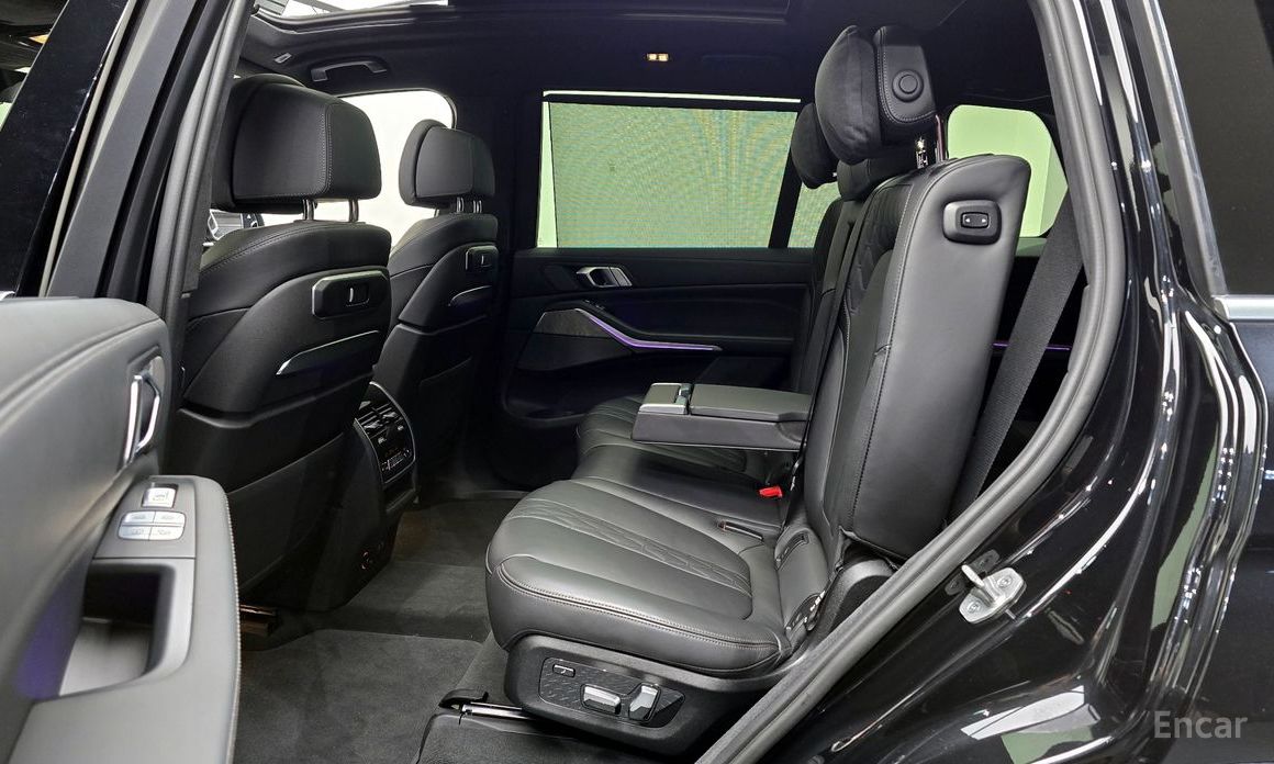 2023 BMW X7 I (G07) Рестайлинг xDrive 40d Design Pure Excellence 7-Seater с пробегом 49 851 км