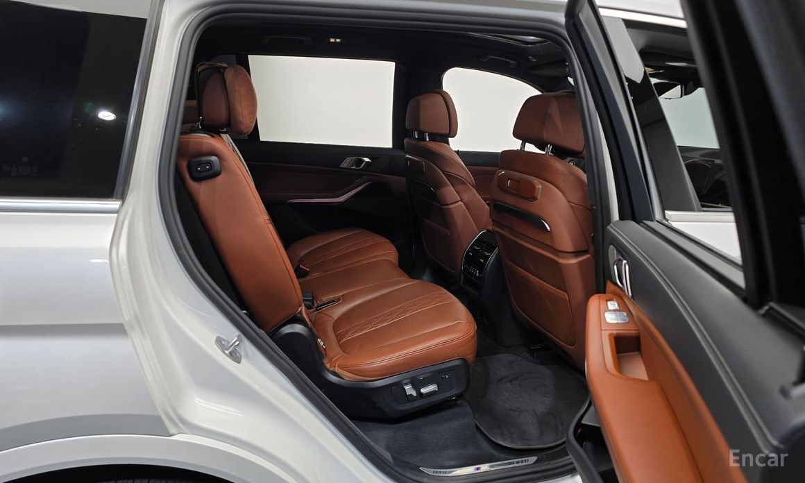 2023 BMW X7 I (G07) Рестайлинг xDrive 40i M Sport 7STR с пробегом 60 858 км