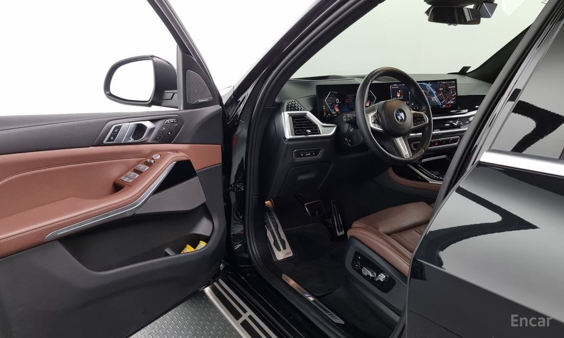 2023 BMW X7 I (G07) Рестайлинг xDrive 40i M Sport 7STR с пробегом 31 010 км