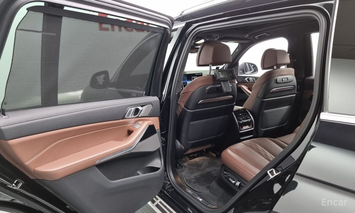 2023 BMW X7 I (G07) Рестайлинг xDrive 40i M Sport 7STR с пробегом 31 010 км