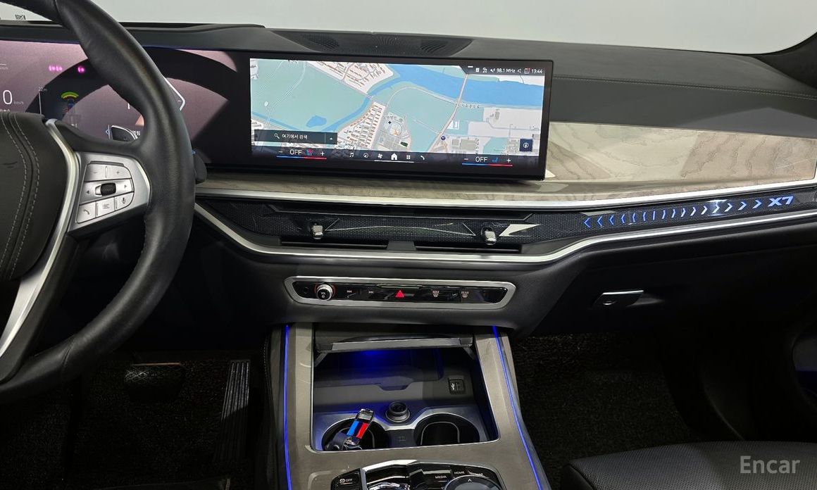 2023 BMW X7 I (G07) Рестайлинг xDrive 40d Design Pure Excellence 6-Seater с пробегом 24 034 км