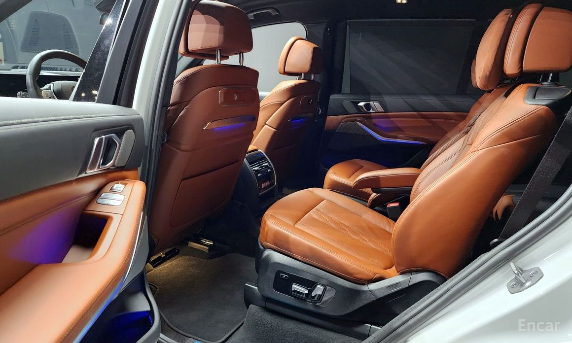 2023 BMW X7 I (G07) Рестайлинг xDrive 40i Design Pure Excellence 6-Seater с пробегом 52 613 км