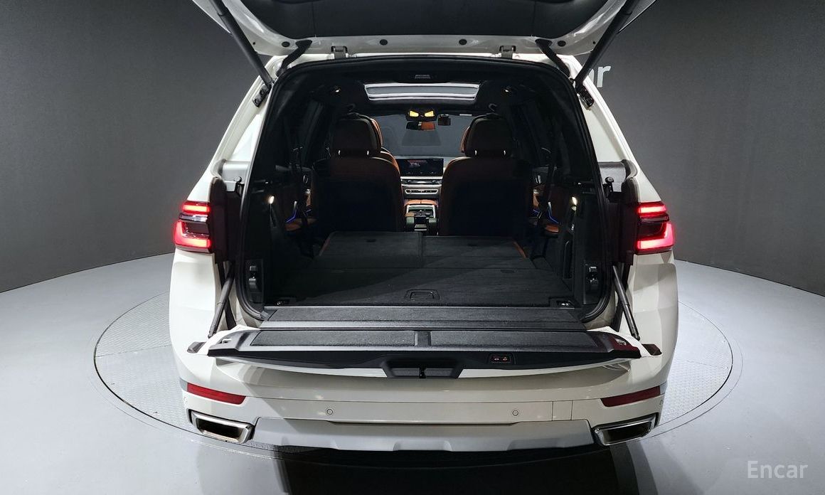 2023 BMW X7 I (G07) Рестайлинг xDrive 40i Design Pure Excellence 6-Seater с пробегом 52 613 км