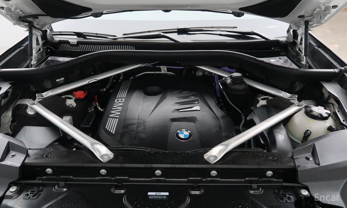 2023 BMW X7 I (G07) Рестайлинг xDrive 40i Design Pure Excellence 6-Seater с пробегом 15 365 км