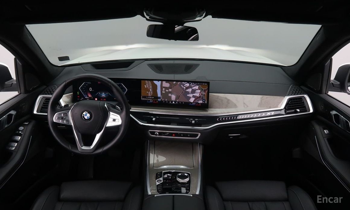 2023 BMW X7 I (G07) Рестайлинг xDrive 40i Design Pure Excellence 6-Seater с пробегом 15 365 км