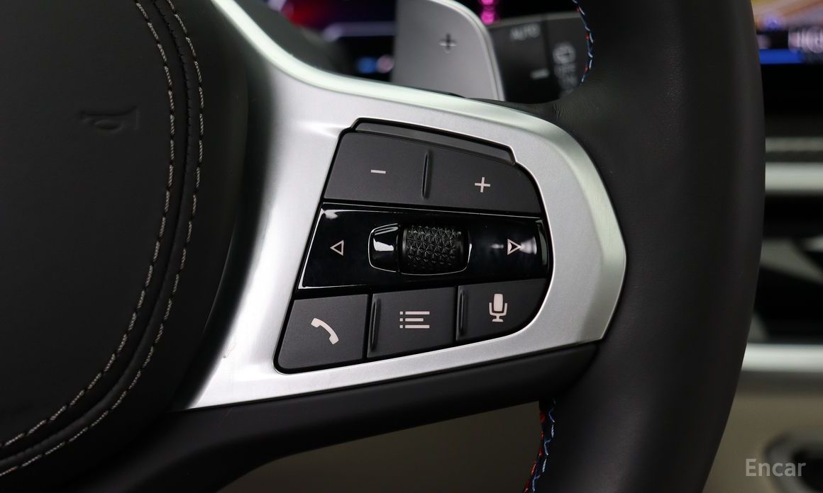 2023 BMW X7 I (G07) Рестайлинг M60i xDrive M sport 6STR с пробегом 22 172 км