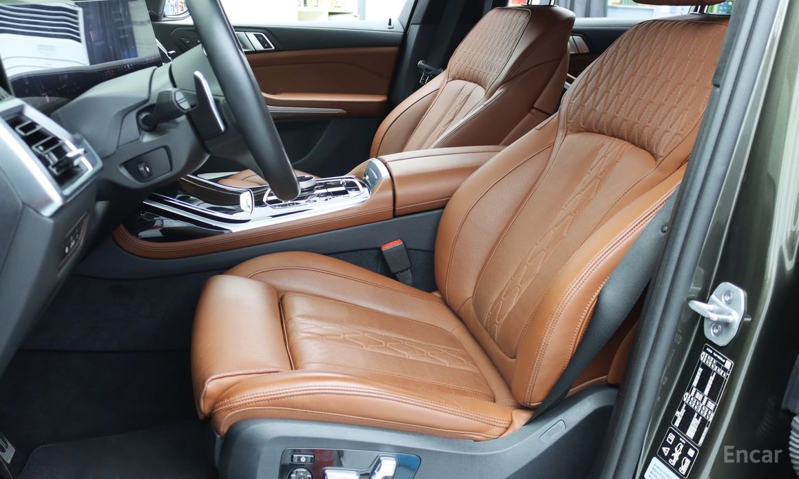 2023 BMW X7 I (G07) Рестайлинг xDrive 40i M Sport 6STR с пробегом 44 081 км