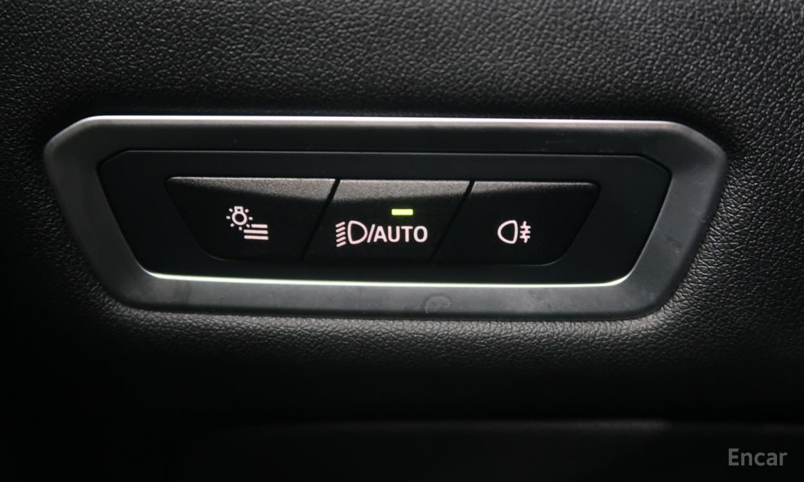 2023 BMW X7 I (G07) Рестайлинг xDrive 40i Design Pure Excellence 6-Seater с пробегом 15 365 км