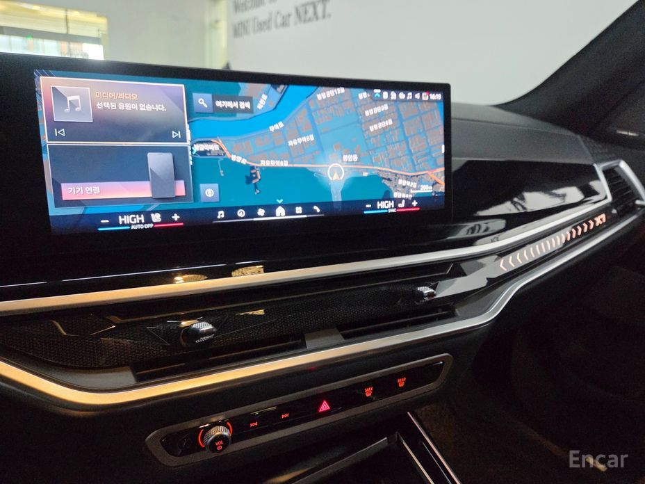 2023 BMW X7 I (G07) Рестайлинг xDrive 40i M Sport 6STR с пробегом 30 138 км