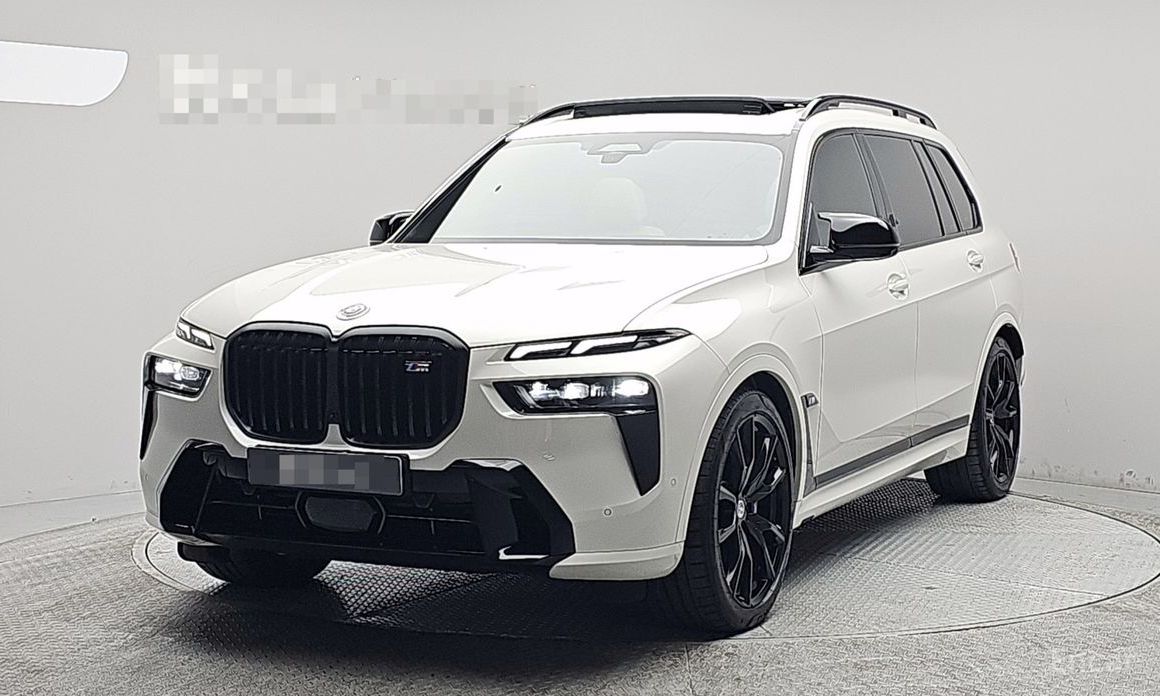2023 BMW X7 I (G07) Рестайлинг M60i xDrive M sport 6STR с пробегом 22 172 км