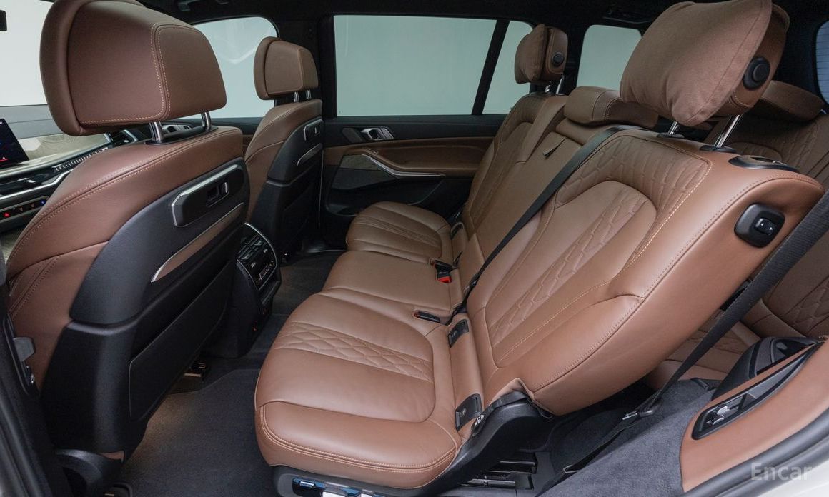 2023 BMW X7 I (G07) Рестайлинг xDrive 40d Design Pure Excellence 7-Seater с пробегом 40 800 км
