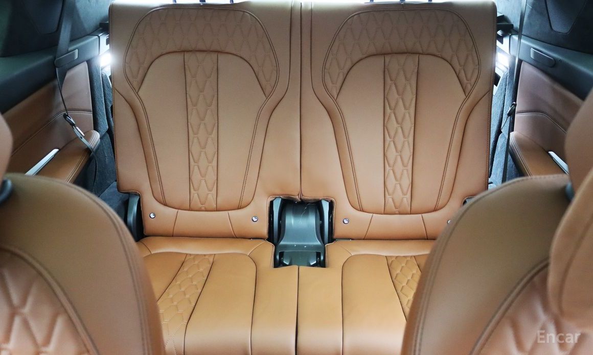 2023 BMW X7 I (G07) Рестайлинг xDrive 40i M Sport 6STR с пробегом 44 081 км