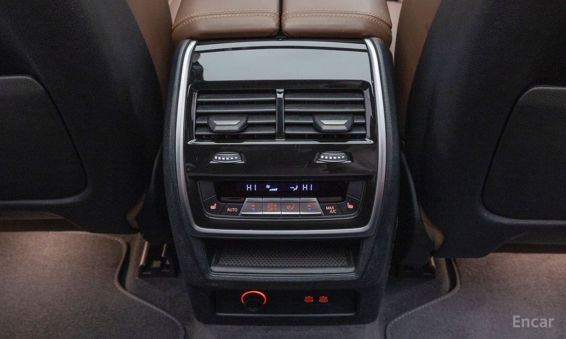 2023 BMW X7 I (G07) Рестайлинг xDrive 40d Design Pure Excellence 7-Seater с пробегом 40 800 км