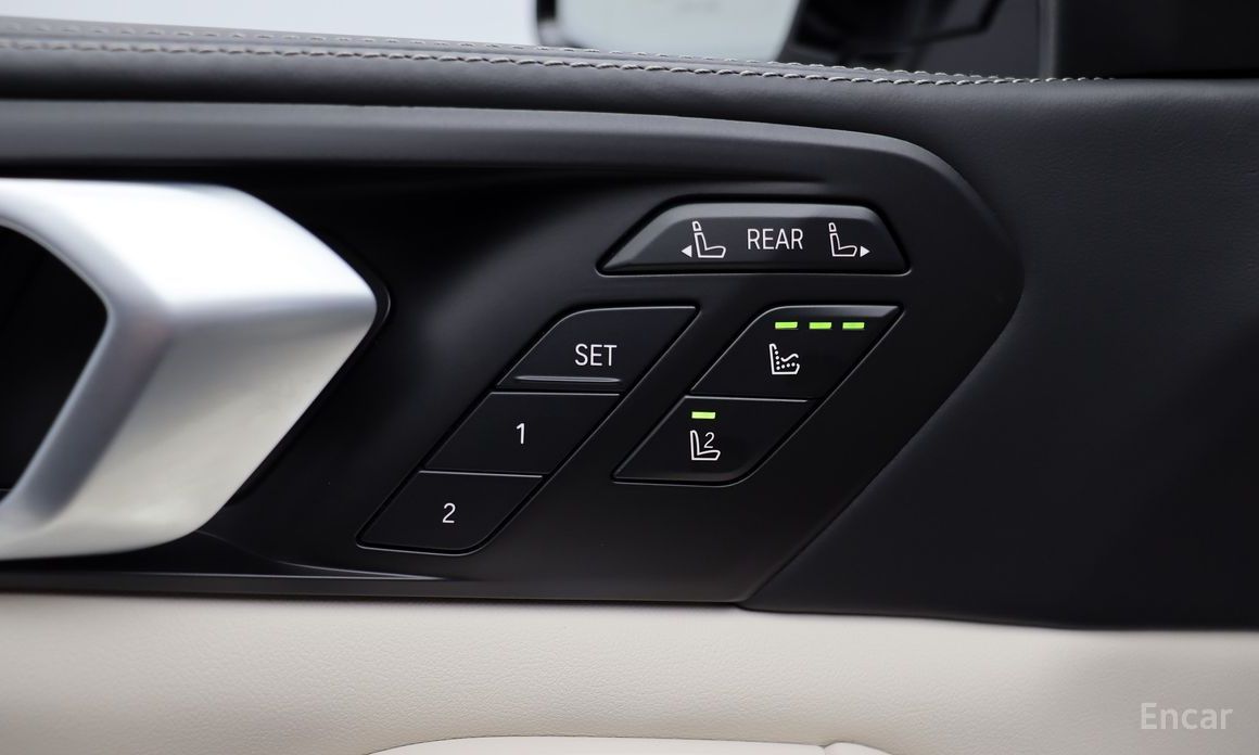 2023 BMW X7 I (G07) Рестайлинг M60i xDrive M sport 6STR с пробегом 22 172 км