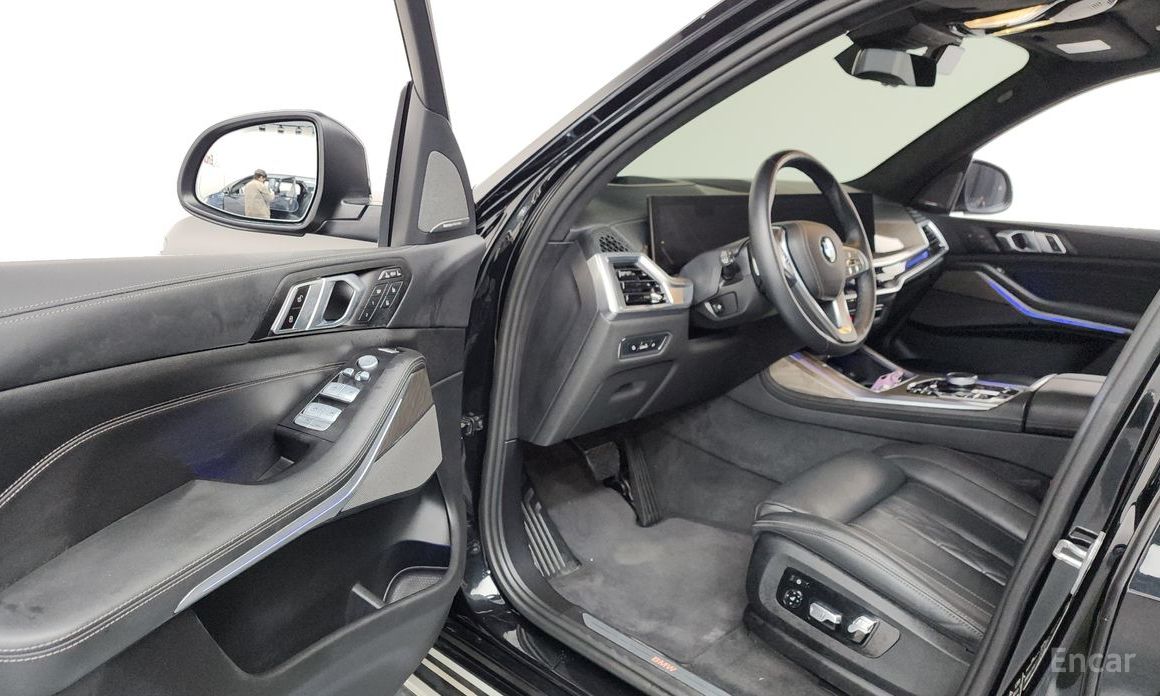 2023 BMW X7 I (G07) Рестайлинг xDrive 40i Design Pure Excellence 7-Seater с пробегом 69 172 км