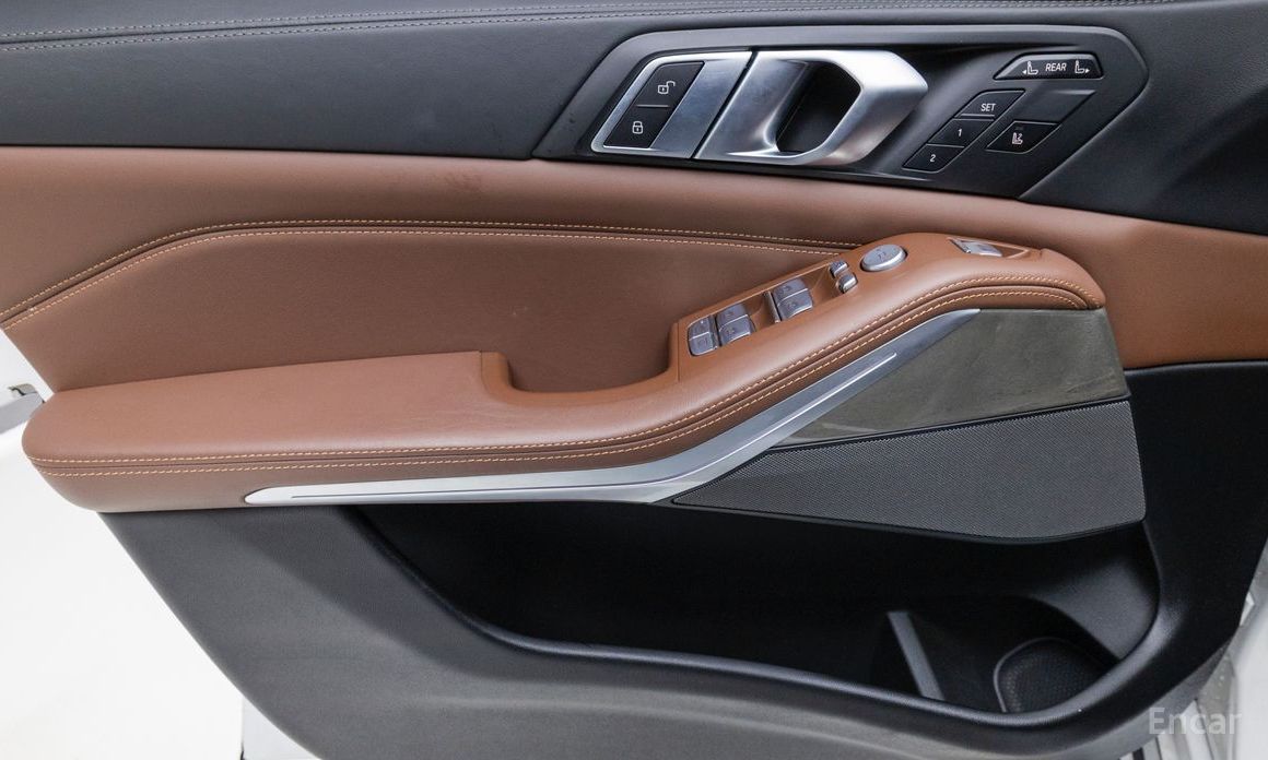2023 BMW X7 I (G07) Рестайлинг xDrive 40d Design Pure Excellence 7-Seater с пробегом 40 800 км