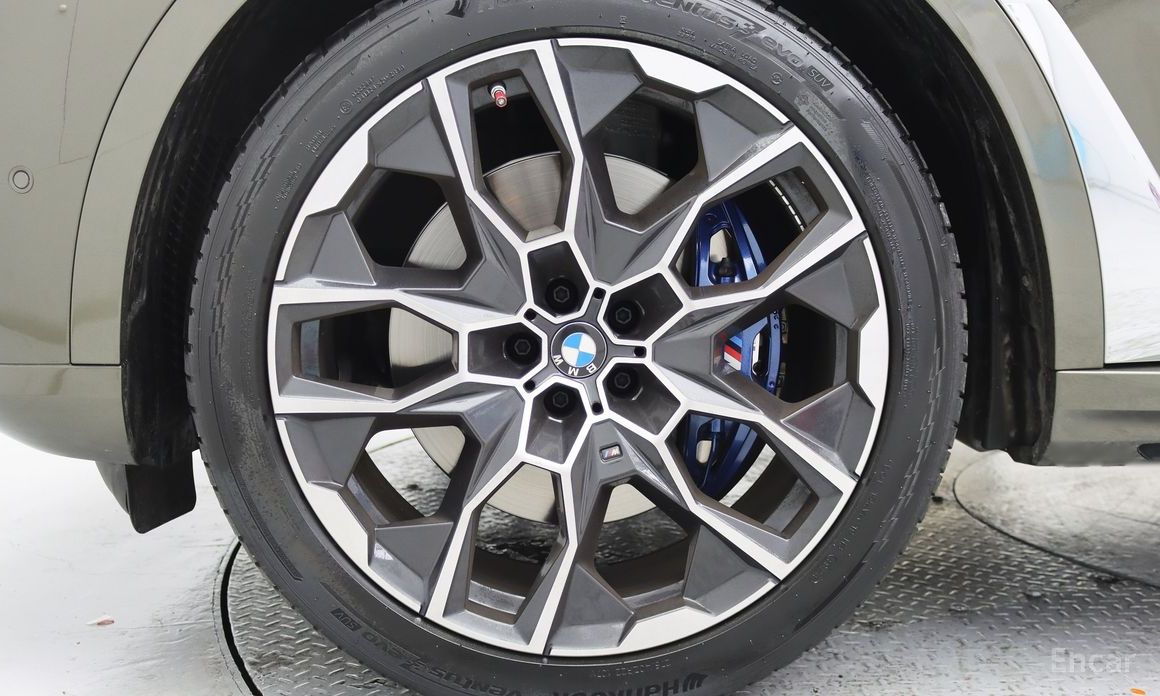 2023 BMW X7 I (G07) Рестайлинг xDrive 40i M Sport 6STR с пробегом 44 081 км