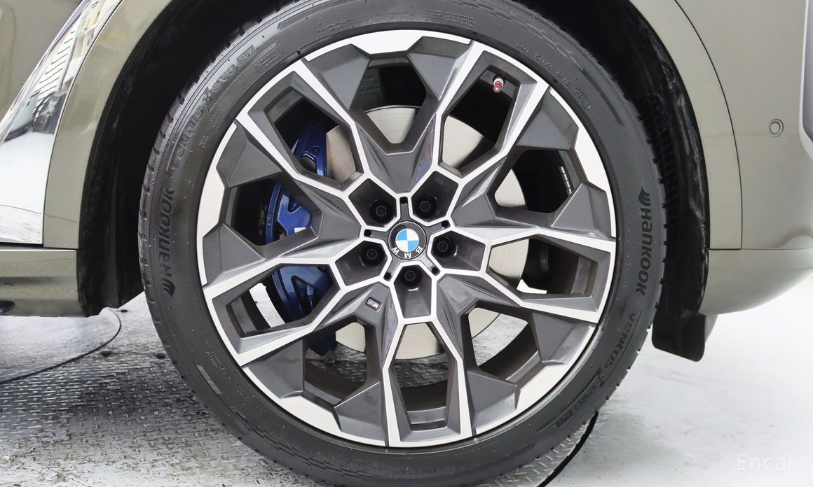 2023 BMW X7 I (G07) Рестайлинг xDrive 40i M Sport 6STR с пробегом 44 081 км