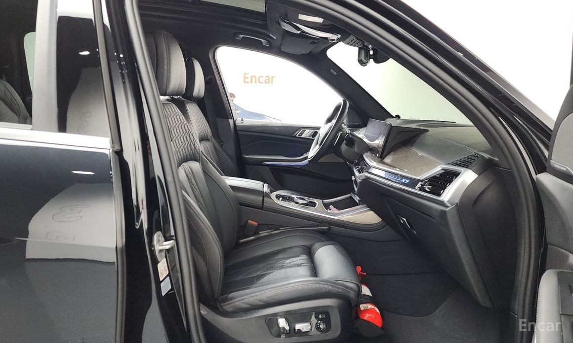2023 BMW X7 I (G07) Рестайлинг xDrive 40i Design Pure Excellence 7-Seater с пробегом 69 172 км
