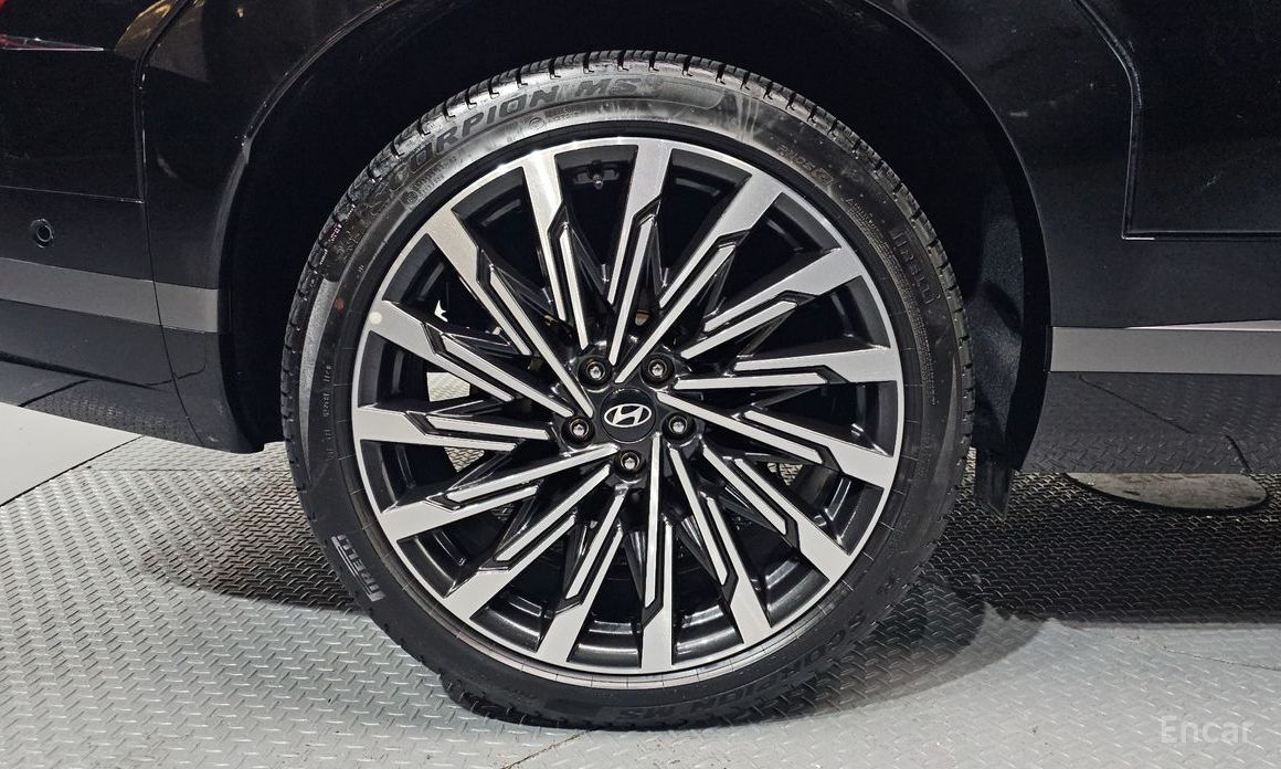 2024 Hyundai Santa Fe V (MX5) Gasoline 2.5T 2WD Calligraphy с пробегом 35 301 км