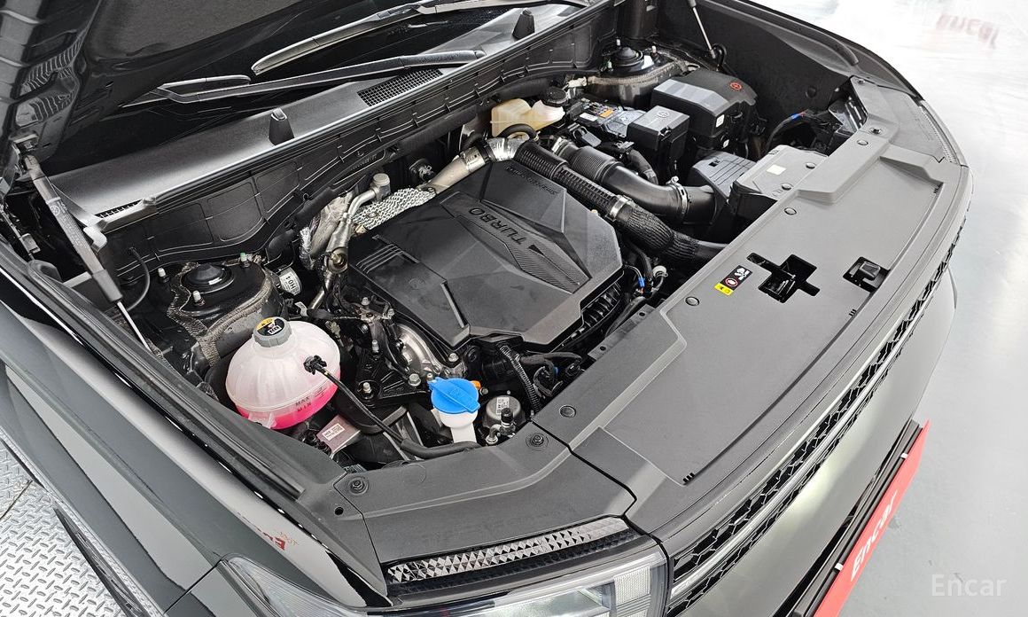 2025 Hyundai Santa Fe V (MX5) Gasoline 2.5T 2WD Calligraphy с пробегом 10 236 км