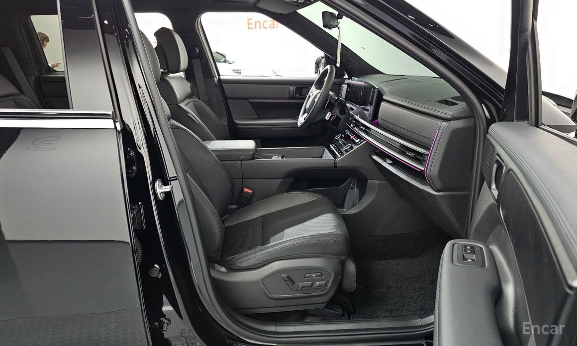 2025 Hyundai Santa Fe V (MX5) Gasoline 2.5T 2WD Calligraphy с пробегом 10 236 км