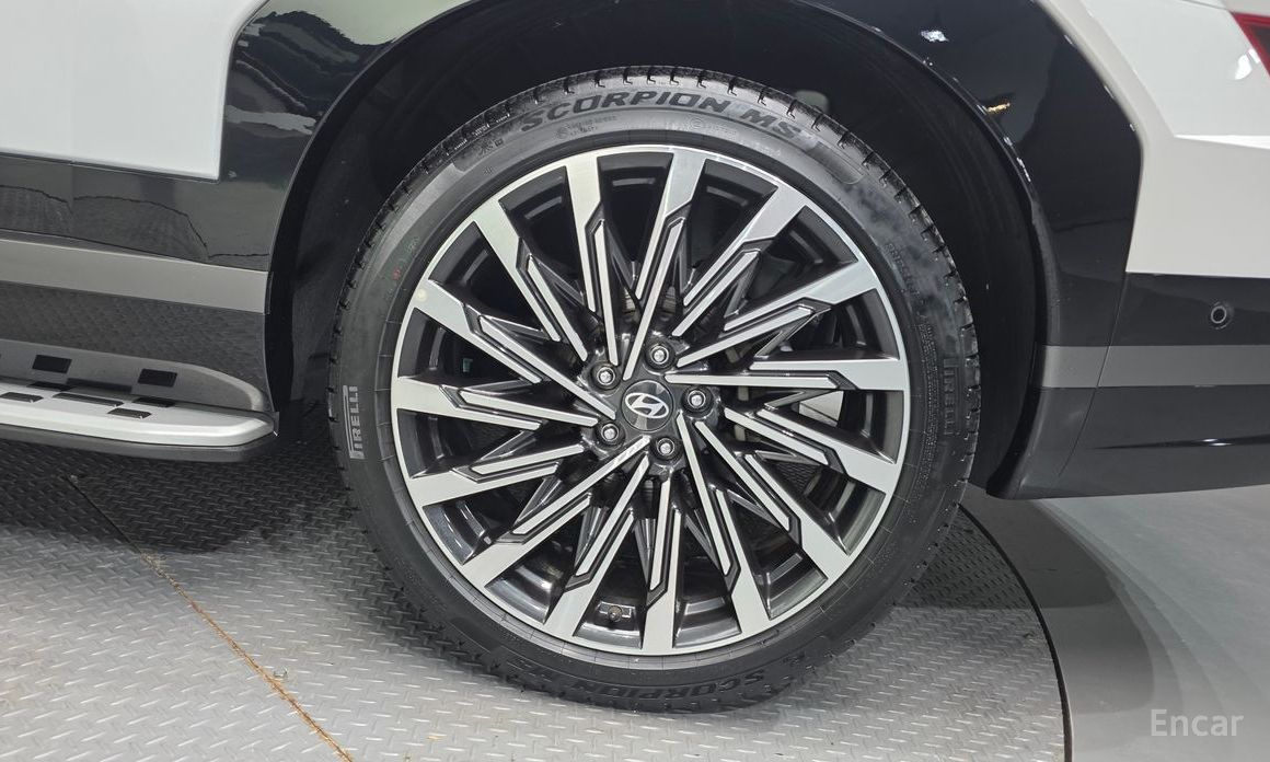 2023 Hyundai Santa Fe V (MX5) Gasoline 2.5T 2WD Calligraphy с пробегом 35 134 км