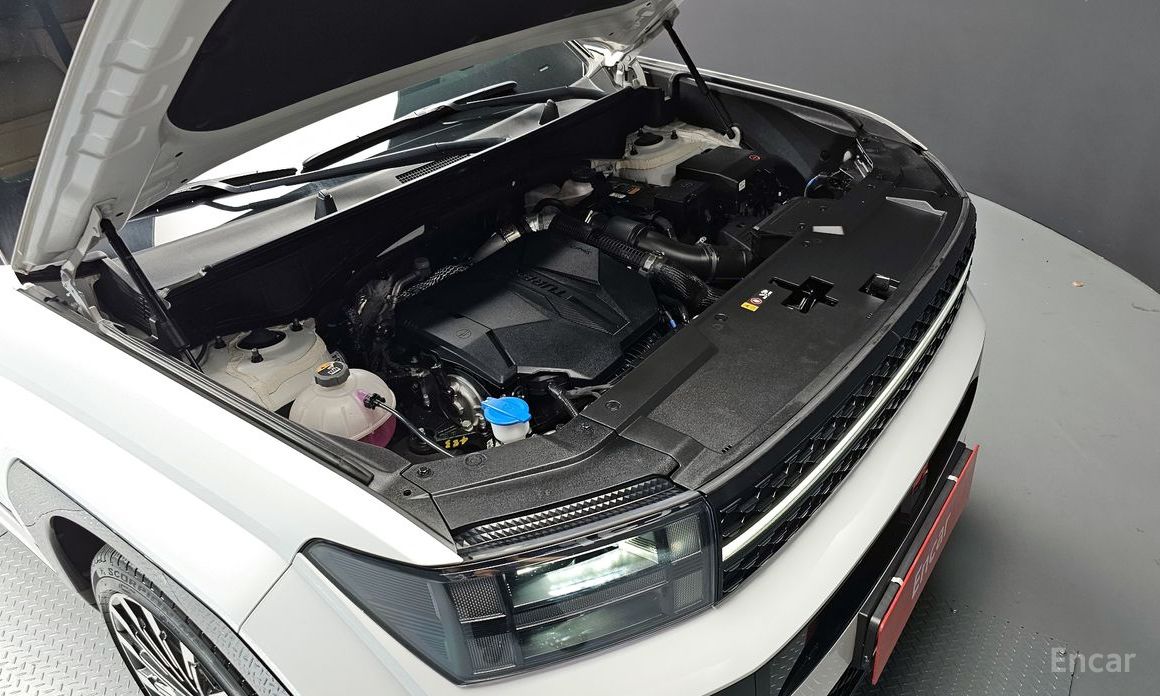 2023 Hyundai Santa Fe V (MX5) Gasoline 2.5T 2WD Calligraphy с пробегом 18 936 км