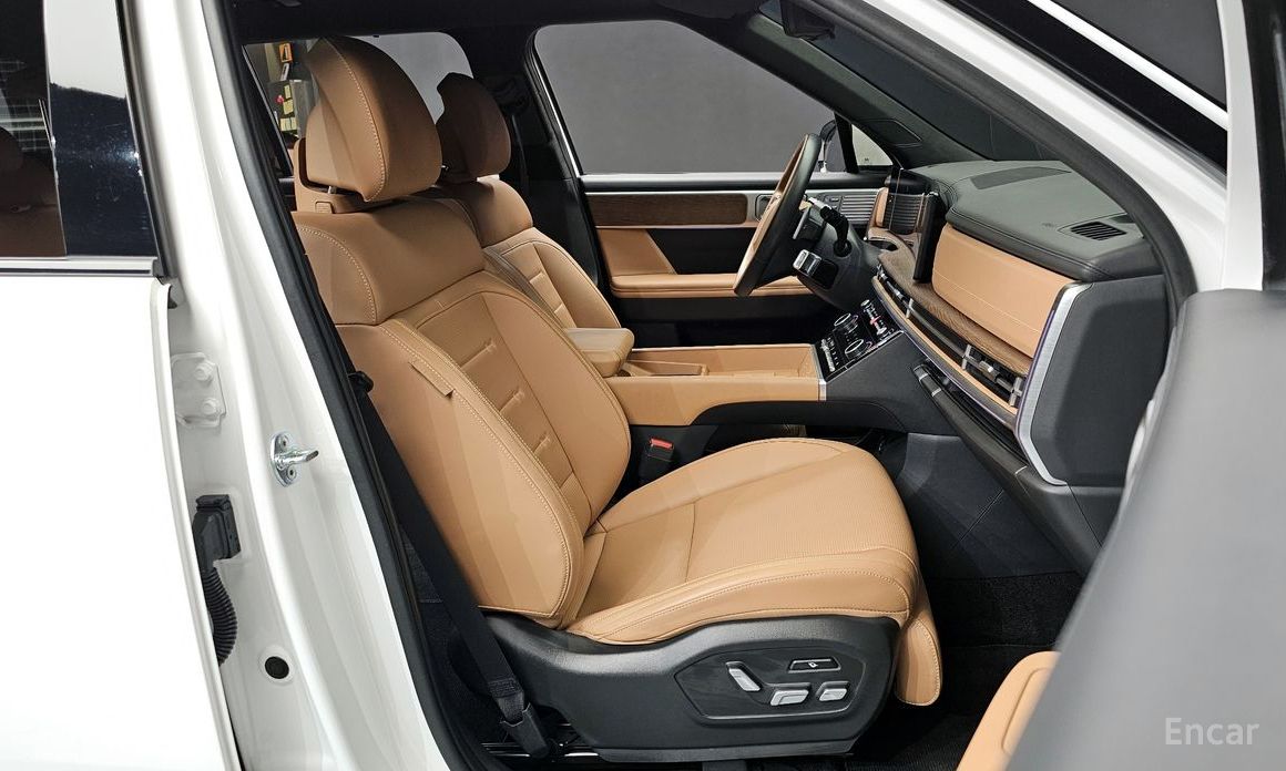 2023 Hyundai Santa Fe V (MX5) Gasoline 2.5T 2WD Calligraphy с пробегом 18 936 км