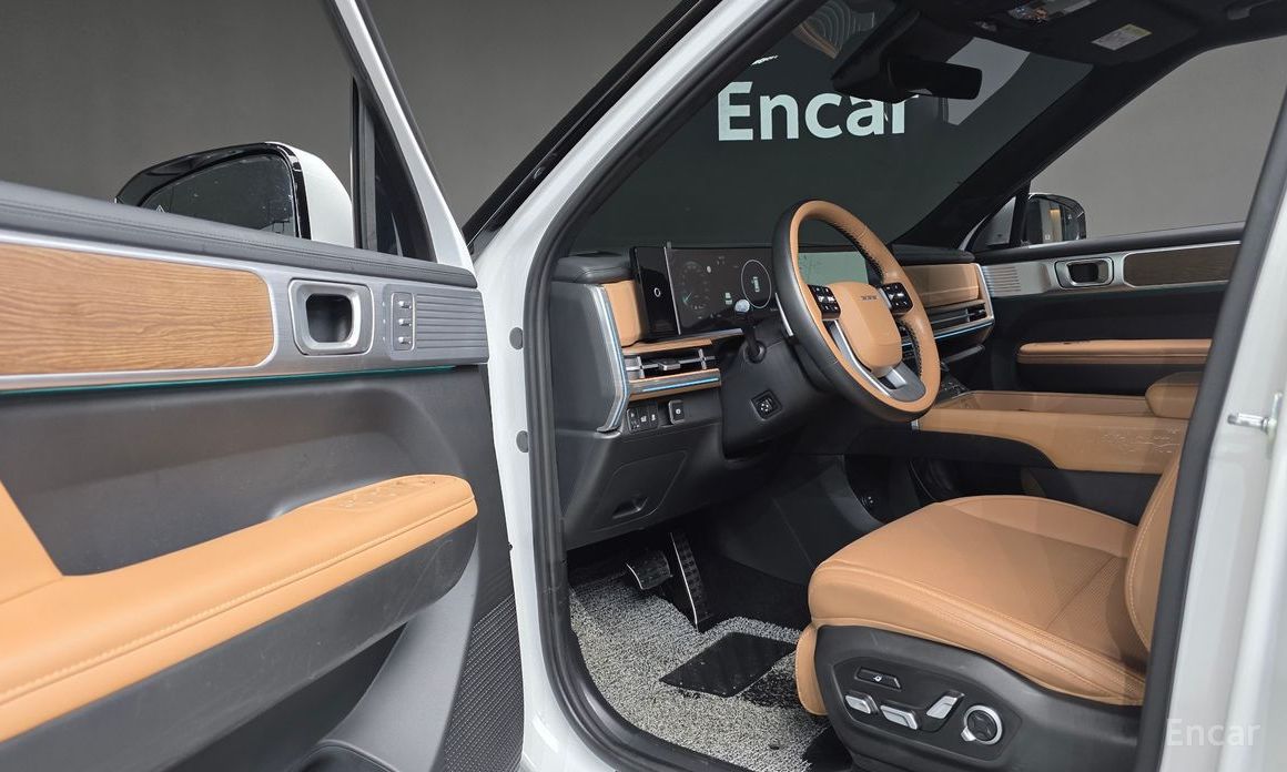 2023 Hyundai Santa Fe V (MX5) Gasoline 2.5T 2WD Calligraphy с пробегом 35 134 км