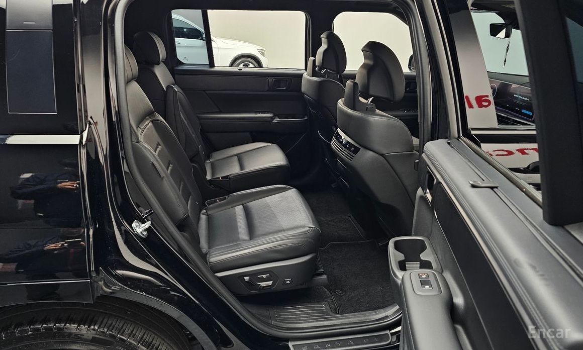 2024 Hyundai Santa Fe V (MX5) Gasoline 2.5T 2WD Calligraphy с пробегом 48 174 км