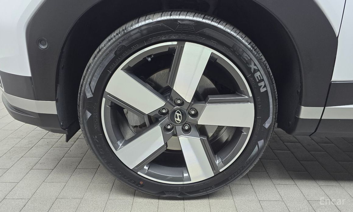 2023 Hyundai Santa Fe V (MX5) Gasoline 2.5T 2WD Prestige с пробегом 16 385 км