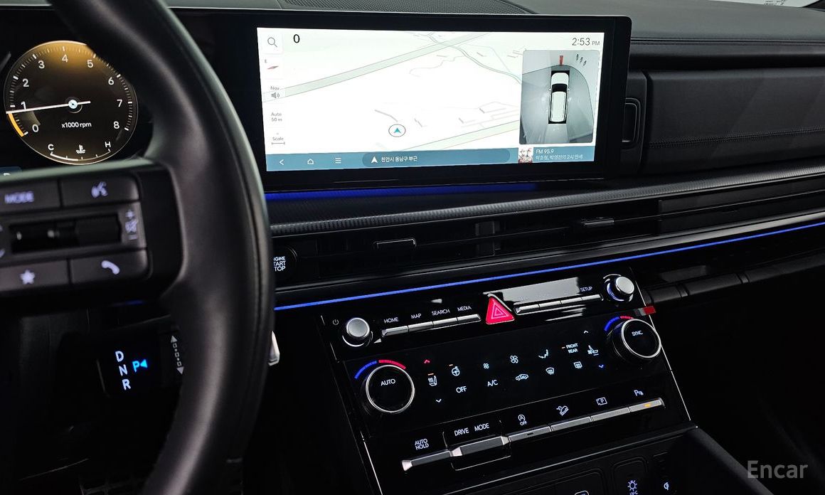 2023 Hyundai Santa Fe V (MX5) Gasoline 2.5T 2WD Calligraphy с пробегом 15 925 км