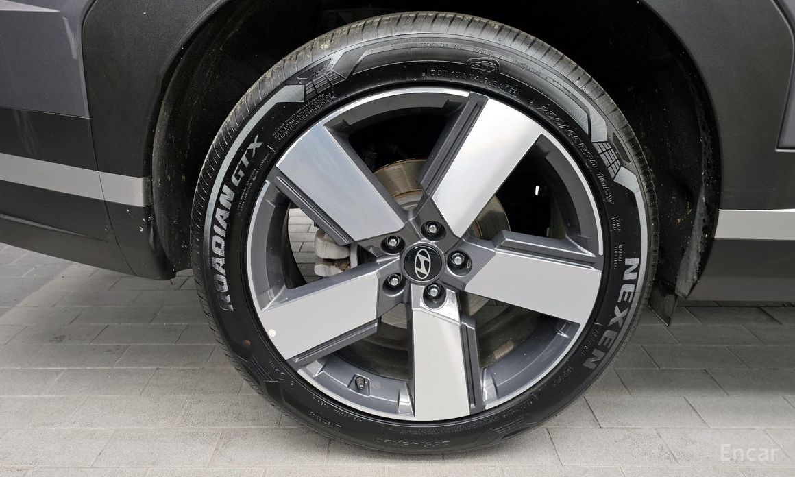 2025 Hyundai Santa Fe V (MX5) Gasoline 2.5T 2WD Prestige с пробегом 19 044 км