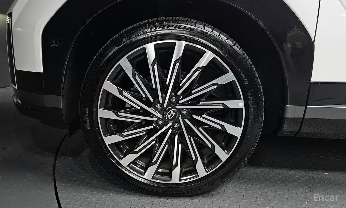 2023 Hyundai Santa Fe V (MX5) Gasoline 2.5T 2WD Calligraphy с пробегом 6 071 км