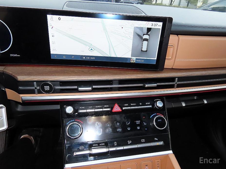 2024 Hyundai Santa Fe V (MX5) Gasoline 2.5T 2WD Calligraphy с пробегом 29 261 км