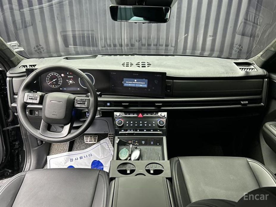 2025 Hyundai Santa Fe V (MX5) Gasoline 2.5T 2WD Calligraphy с пробегом 33 767 км