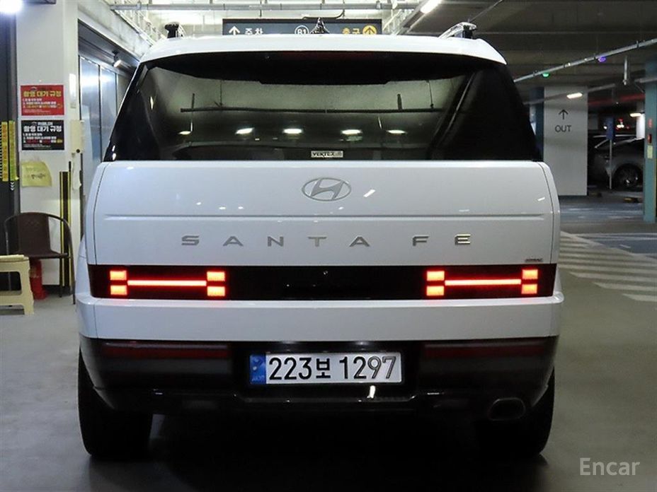 2024 Hyundai Santa Fe V (MX5) Gasoline 2.5T 2WD Calligraphy с пробегом 32 190 км
