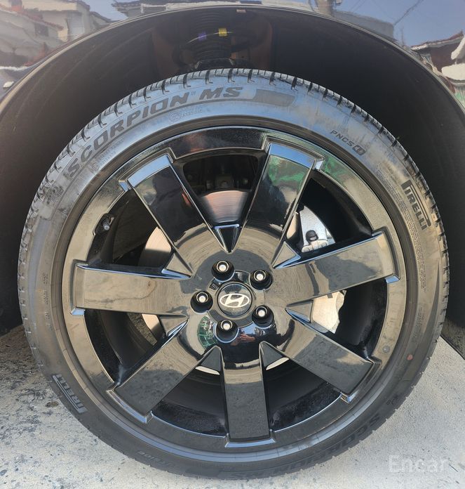 2024 Hyundai Santa Fe V (MX5) Gasoline 2.5T 4WD Calligraphy с пробегом 22 000 км