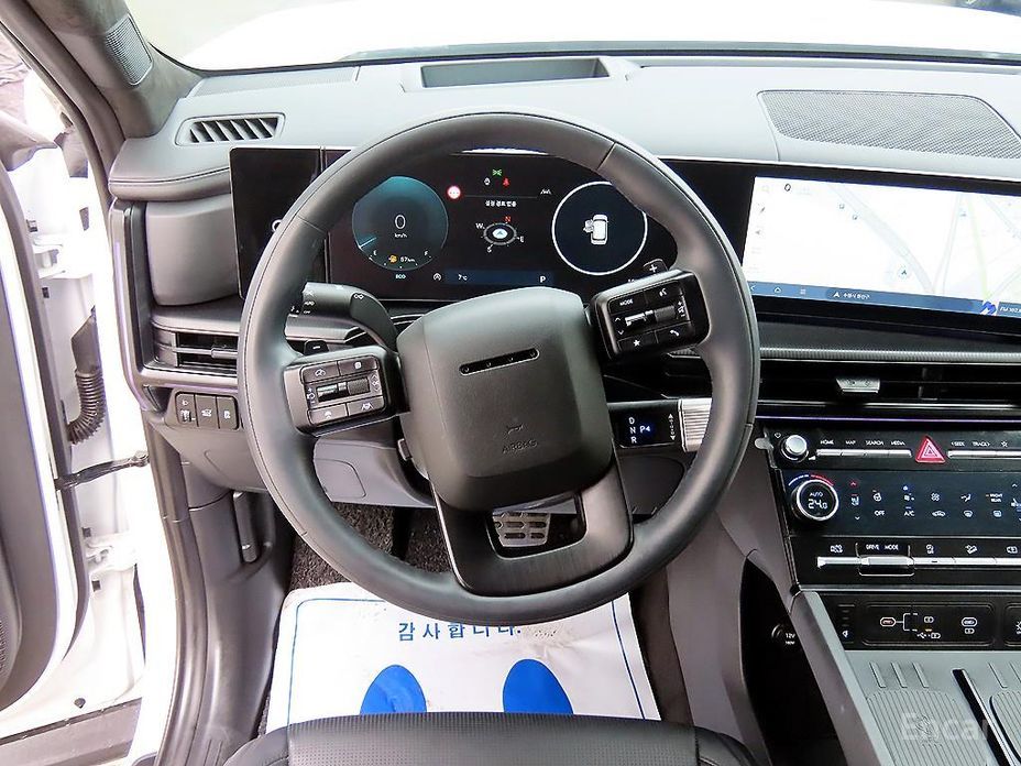 2024 Hyundai Santa Fe V (MX5) Gasoline 2.5T 2WD Calligraphy с пробегом 18 771 км