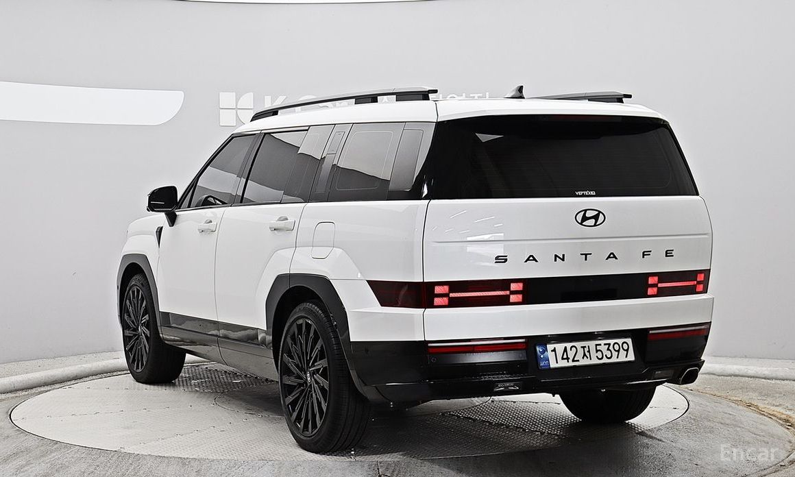 2024 Hyundai Santa Fe V (MX5) Gasoline 2.5T 2WD Calligraphy с пробегом 9 811 км